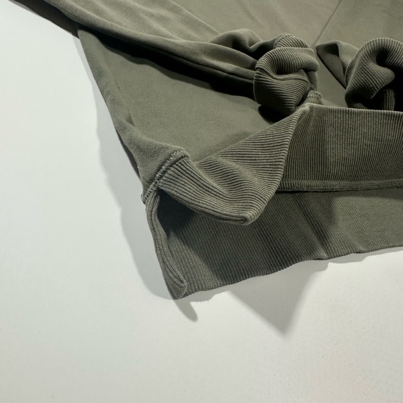 Men’s Michael Starts Crew Neck Sweatshirt, Green, Size Medium - Picture 4 of 10